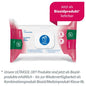 Eine Packung Dr. Schumacher Ultrasol Oxy Wipes Desinfektionstücher (108 Tücher) ist mit dem blauen Symbol "Use Gloves" (Handschuhe verwenden) versehen und weist auf ihre Verfügbarkeit als Biozid-Produkt hin, wobei der deutsche Text die Verwendung für medizinisches Inventar betont.
