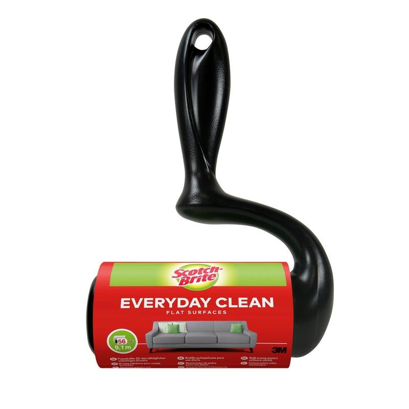 The Scotch-Brite™ Everyday Clean Lint Roller for flat surfaces by 3M Deutschland GmbH has a black handle and a red-green label with a couch motif; the package contains 56 sheets.
