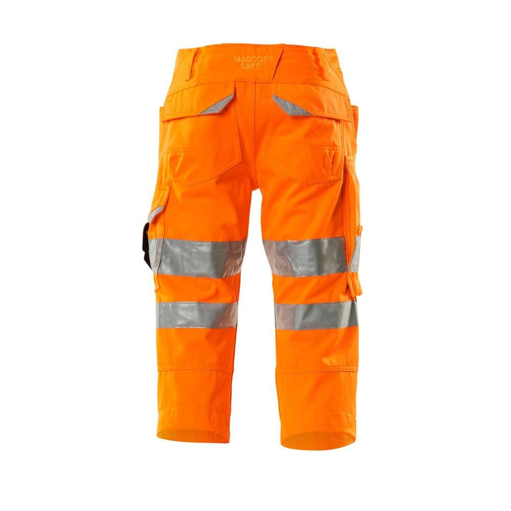 Three-quarter length trousers with knee pockets Three-quarter length trousers