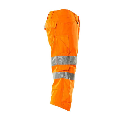 Three-quarter length trousers with knee pockets Three-quarter length trousers