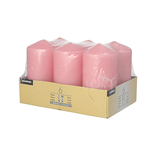 Six Starpak pillar candles (Ø 60 mm, 115 mm) made of high-quality wax stand upright in a beige cardboard tray with clear foil. The label contains all details; the candles offer a long burn time.