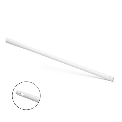 Der Nölle Profi Brush HACCP Ergo-Stiel Kunststoff 145 cm von Nölle Profi Brush Bürsten- & Pinseltechnik e.K. ist ein weißer Kunststoffstiel mit ergonomischem Design und abgeschrägter Spitze. Die Nahaufnahme zeigt das ovale Loch am Ende des Stiels vor einem schlichten weißen Hintergrund.