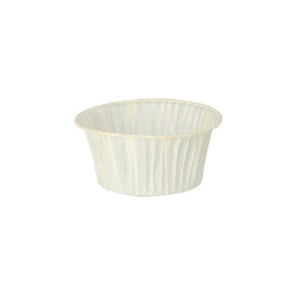 Tá cupán bácála muffin bán PAPSTAR (Ø 5 cm, 3.5 cm ar airde) ón PAPSTAR GmbH folamh os comhair cúlra bán, pacáilte i 20 píosa i mbosca fillte agus tá sé iontach chun cupcakes nó muffins a bhácáil.