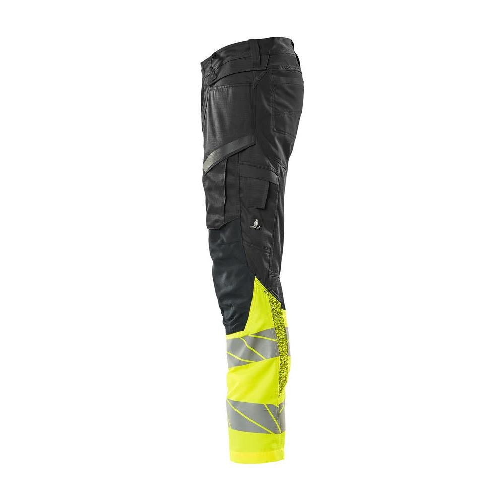 Pants with knee pockets, stretch inserts pants