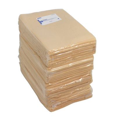 A stack of folded white Kimtech® Auto Primary Tack Wipes from Kimberly-Clark GmbH, packed in plastic with a labeled lid, stands on a plain background - perfect for vehicle preparation and interior cleaning. 4 bags x 100 sheets per box (4 bags).