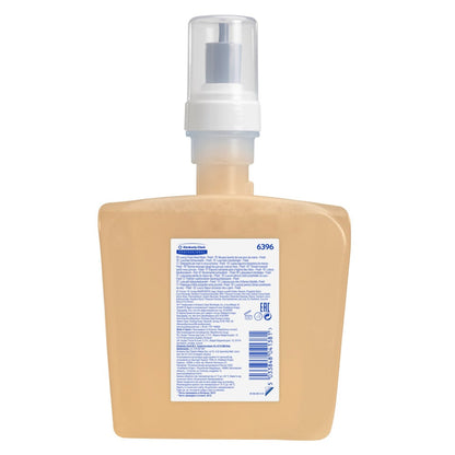 A rectangular beige 1.2-liter cassette with a pump and transparent cap, featuring a blue info label on the back, contains Kleenex® Botanics™ Luxury Foam Hand Wash by Kimberly-Clark GmbH (cartons with 4 electronic cassettes).