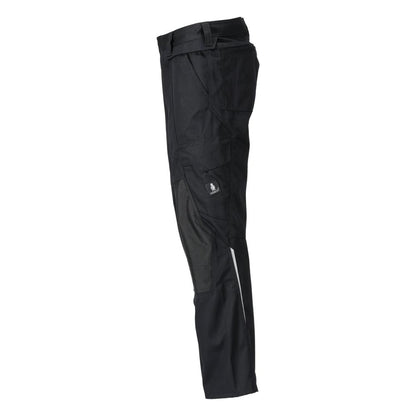 Trousers with knee pockets