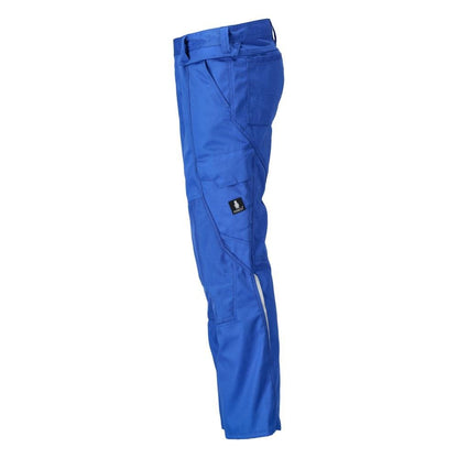 Trousers with knee pockets