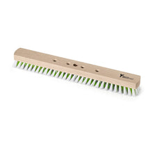 The Nölle Profi Brush BECOnnect 40 cm large area wiper has a long wooden base with white and green PP bristles, four holes, and the Nölle Profi Brush logo in the upper right corner. Brand: Nölle Profi Brush Brush & Paint Technology e.K.
