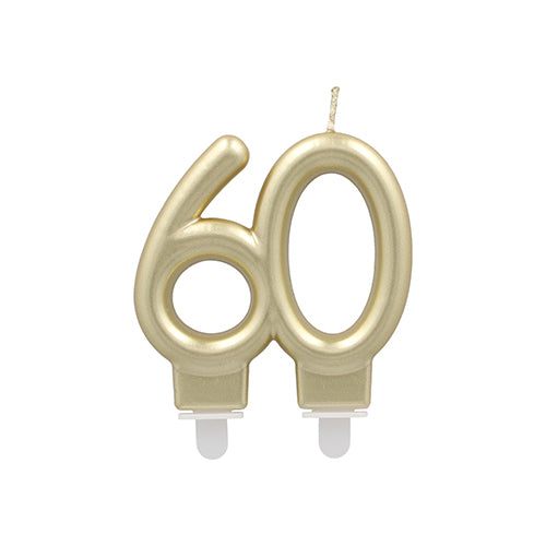 Die PAPSTAR Jubiläumskerzen mit Halter 7 cm "gold" von PAPSTAR GmbH sind goldene Jubiläumskerzen in Zahlenform mit sichtbaren Dochten und Haltern - ideal als Geburtstagskerzen für Jubiläumsfeiern.