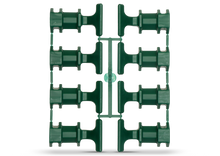 Ein grüner Kunststoffanguss enthält zehn identische Neudorff DuoTherm Komposterklammern in zwei Säulen, die durch einen zentralen Rahmen verbunden sind, dargestellt auf weißem Hintergrund - perfekte Ersatzteile für Ihren Thermokomposter aus dem Neudorff Shop.