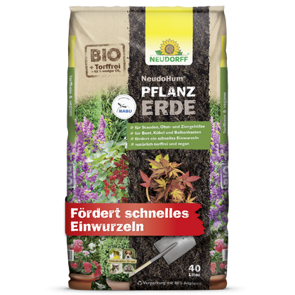 A 40-liter bag of NeudoHum Plant Soil from Neudorff Shop, organic peat-free soil, shows images of flowers, perennials, and garden plants. The German text describes the benefits and usage; at the bottom, a trowel is depicted.