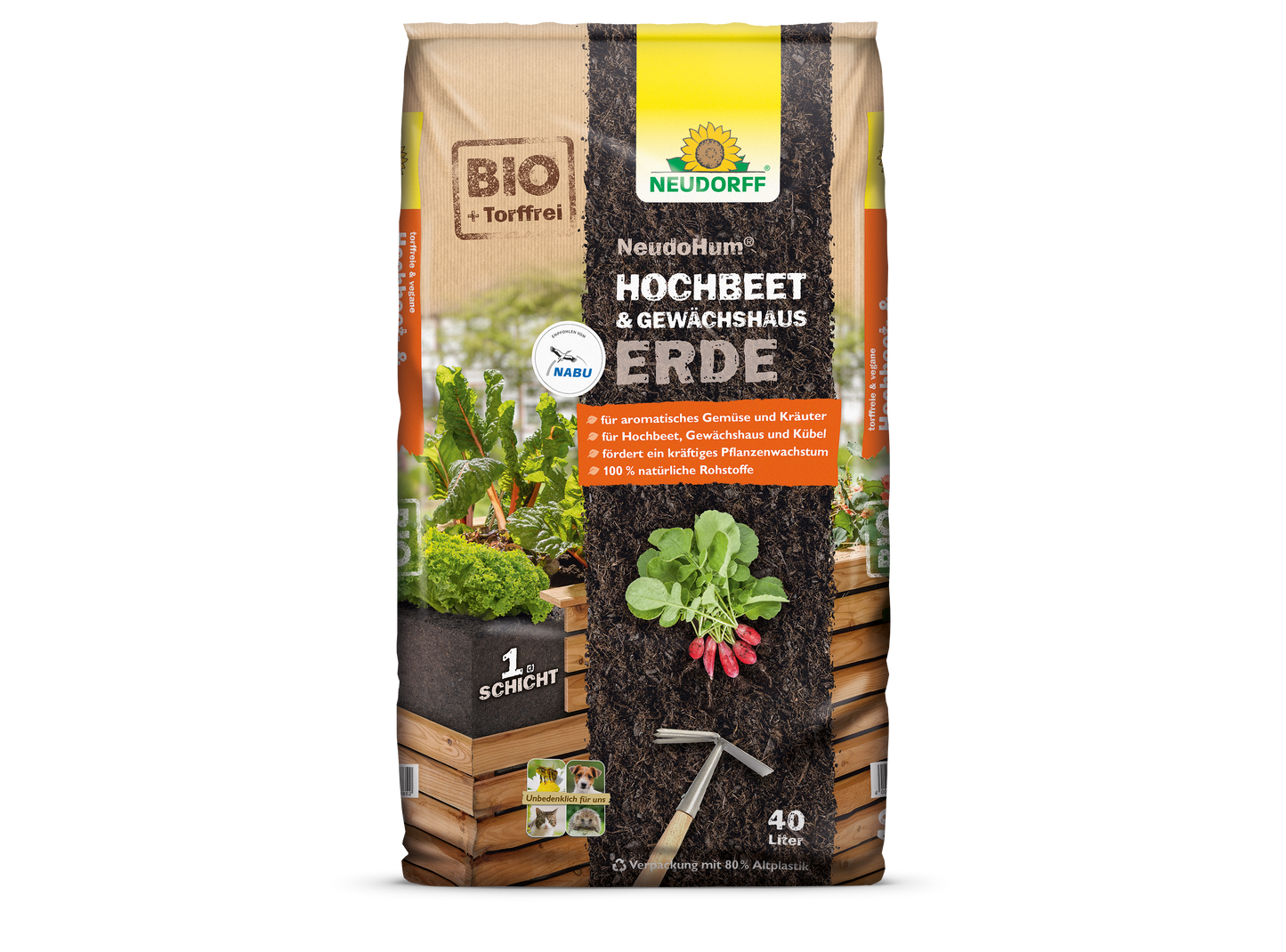 Ein 40-Liter-Sack NeudoHum Hochbeet & GewächshausErde von Neudorff Shop, ein humusreiches Substrat für Hochbeete und Gewächshäuser, mit einer Verpackung mit Gemüse, Kräutern und einem Hochbeet.