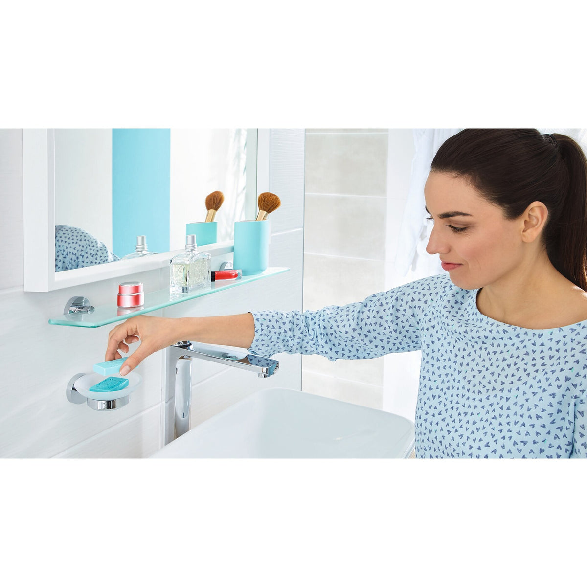 tesa SMOOZ Soap Dish, Chrome-Plated, Satin-Finish Glass, Adhesive Solution – Instructions for Use