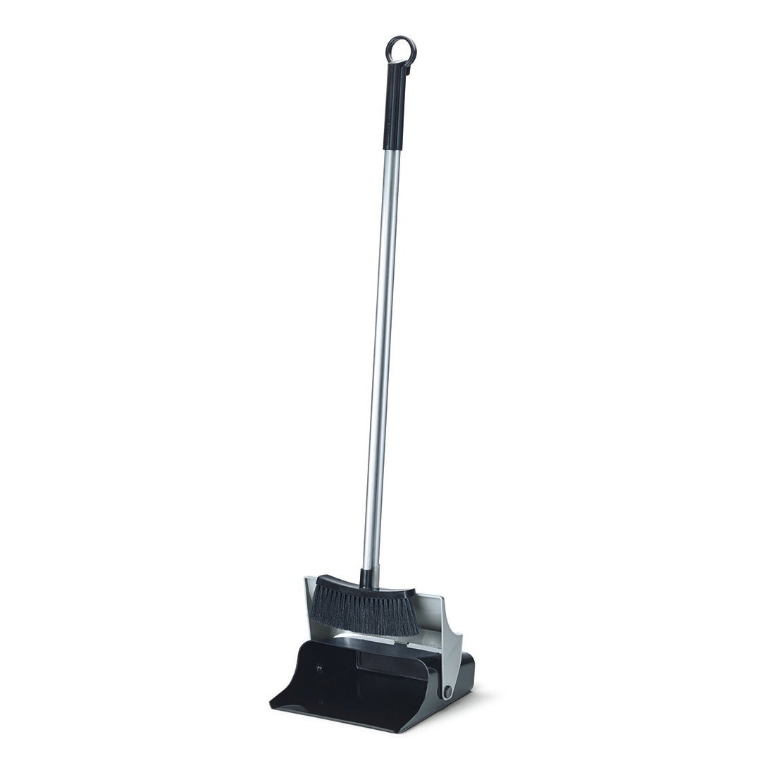 The Nölle Profi Brush Long-Handle Sweeping Set with Folding Dustpan (gray, 113 cm) from Nölle Profi Brush Brush & Paintbrush Technology e.K. offers a long-handle dustpan and a broom with black bristles and ergonomic black handles in a practical set.