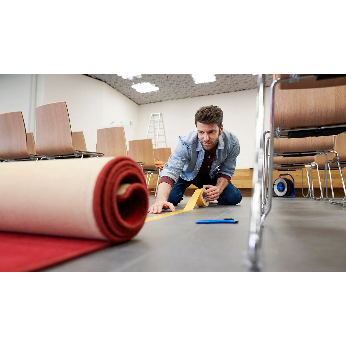 tesa 56172 Double-Sided Adhesive Tape, Universal, 25 m x 50 mm, White – Applications