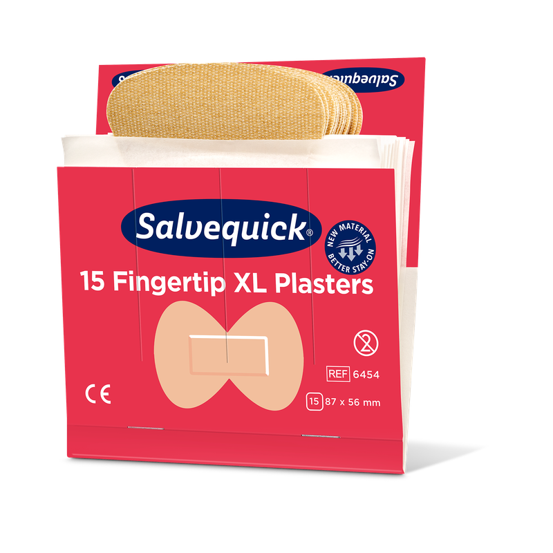 Bosca oscailte de Orkla Wound Care AB XL Plástar Fáiscín Fáiscín, 15 píosa / Mine (pacáiste le 6 phíosa), ag taispeáint plástraí fáiscín beaga. Tá an bosca dearg 87 x 56 mm ar mhéid agus aibhsíonn sé dearadh solúbtha an phláistir.