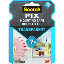 Scotch-FIX™ Transparentes doppelseitiges Montageband 4910C von 3M Deutschland GmbH, 19 mm x 5 m, hält bis zu 7 kg. Die Verpackung zeigt eine Rolle Klebeband und Gläser auf einem Fensterbrett.
