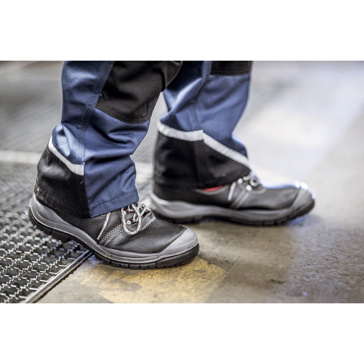 NITRAS STEP MID, S3 safety boots, mid-height, black