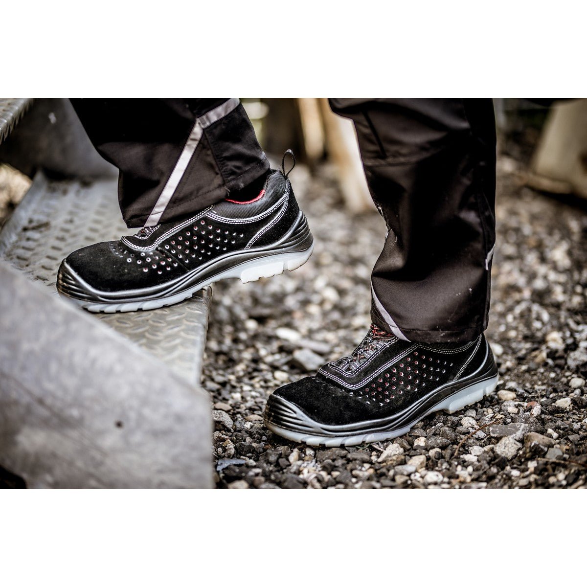 NITRAS EASY STEP P, S1P safety shoes, black