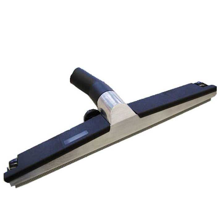 The roller nozzle with lamella, 40 cm from Diversey Deutschland GmbH & Co. OHG, features a wide flat head and a central connection for effective cleaning. The design of the roller nozzle enhances performance when attached to your vacuum cleaner (angle coupling required).