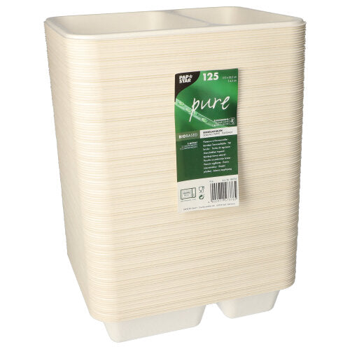 Ein Stapel cremefarbener, rechteckiger 2-teiliger Einwegschalen aus Zuckerrohr der PAPSTAR GmbH, versehen mit einem grün-weißen Etikett mit der Marke „PAPSTAR 125 Siegelschalen, Zuckerrohr 2-geteilt“ und einer Stückzahl von 125 Schalen.