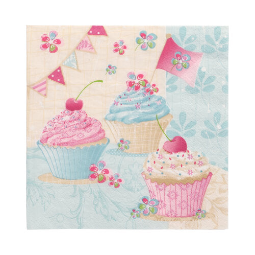 Léaráid de thrí chácaí cupcake le siúcra bándearg agus gorm, silíní ar a mbarr, bláthanna, bratacha agus bratach bándearg os comhair cúlra pastel le PAPSTAR 20 naipcíní 33x33 cm 3-shraith Tacar Dearaidh 6 ó PAPSTAR GmbH mar bhéimeanna galánta.