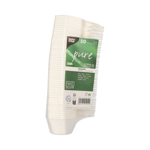 Eine Packung mit 50 weißen sechseckigen „pure“ Zuckerrohr Fingerfood-Schalen von der PAPSTAR GmbH – umweltfreundliche Einwegteller, perfekt für nachhaltige Zusammenkünfte.