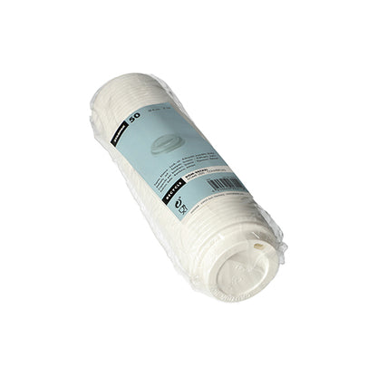 Abgebildet ist eine kunststoffverpackte Packung mit 50 weißen Starpak 50 Dom-Deckel PS „To Go“-Deckeln (rund, Ø6 cm, 2 cm) mit blauem Starpak-Etikett auf weißem Untergrund – ideal für To-Go-Verpackungen.