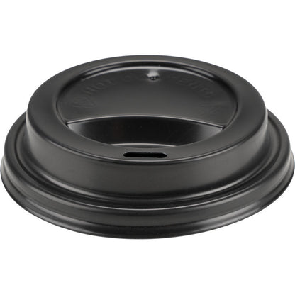 A black plastic lid for coffee cups, PP by Abena Re-Seller GmbH is depicted from above on a white background, has a raised edge and an oval drinking hole in the center.