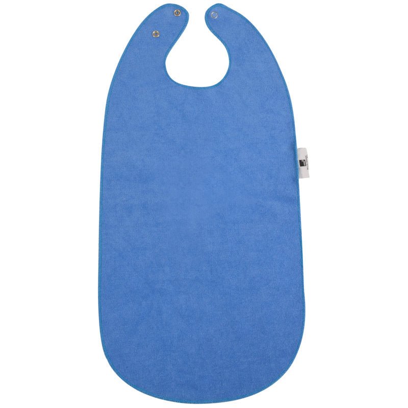 Is é an "Speiselatz Waschbar f. Kinder, 28x58,5 cm, Blau" ó Abena Re-Seller GmbH latsa gorm in-nite le dhá chnaipe miotail ar an muineál agus le lipéad bán ar an imeall deas, cothrom ar chúlra bán. Díolta i mboscaí (pacáiste 10).