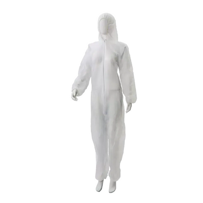 A mannequin displays a disposable overall AMPri MED-COMFORT by AMPri Handelsgesellschaft mbH made of polypropylene. The white protective suit has a hood and a front zipper that extends from the head to the ankles. The mannequin poses with slightly bent arms at the elbows.
