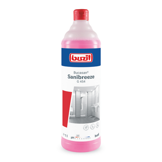 Abgebildet ist eine 1-Liter-Flasche Buzil Bucasan® Sanibreeze G 454 Sanitärunterhaltsreiniger auf Zitronensäurebasis mit Geruchsblocker von BUZIL-WERK Wagner GmbH & Co. KG. Die rosa Flasche mit rotem Verschluss ist mit einem Etikett versehen, auf dem Badezimmerbilder, das Markenlogo, der Produktname sowie Symbole zu sehen sind, die auf die pH-Neutralität und Umweltzertifizierungen hinweisen.