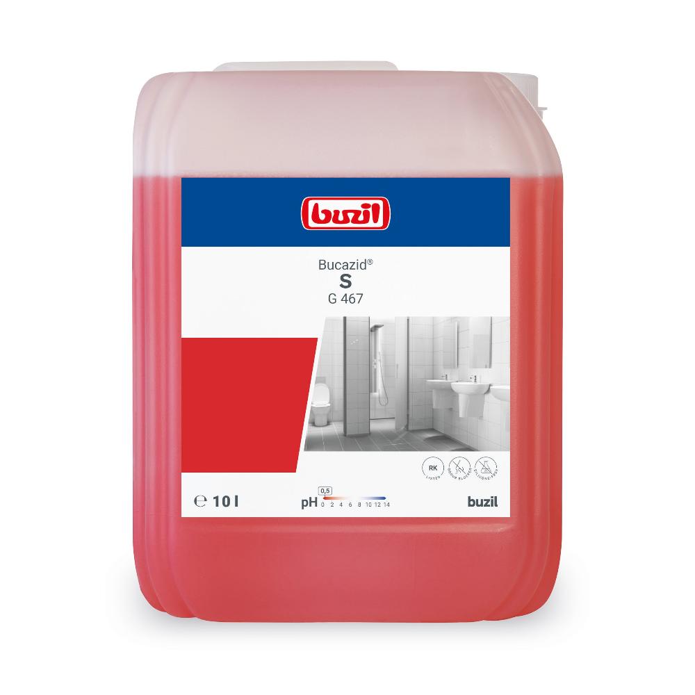 Ein 10-Liter-Behälter Buzil Bucazid® S G 467 Sanitärreiniger mit Geruchsblocker von BUZIL-WERK Wagner GmbH & Co. KG trägt auf dem Etikett das Markenlogo, den Produktnamen und eine Badezimmerillustration. Die rote Flüssigkeit in der durchsichtigen Flasche sorgt für eine effektive Kalkentfernung und makellose Sauberkeit.