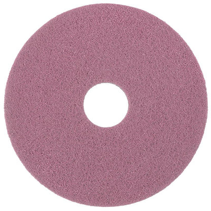 Ein einzelnes rundes Diversey Twister Pad Pink für Vinylböden von Diversey Deutschland GmbH & Co. OHG, mit rauer Textur und Mittelloch, ist von oben auf weißem Hintergrund abgebildet.