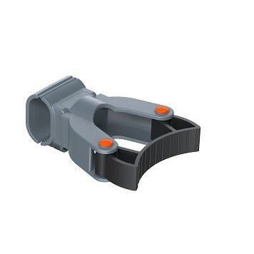 Íomhá rindreáilte 3D de Shealbhóir Lámhchríche Oval Di Protect (1 phíosa, Diversey Deutschland GmbH & Co. OHG), sealbhóir lámhchríche ubhchruthach don TASKI Protect Trolley, atá deartha le haghaidh tascanna glantacháin - plaisteach liath le buaicphointí oráiste agus greim roctha.