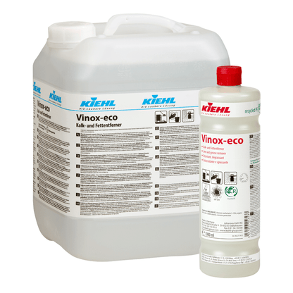 Shown are two containers of Xon-forte Foam Cleaner for the Food Sector by Johannes Kiehl KG: a large transparent canister with a handle and white label, as well as a smaller clear bottle with a red cap - ideal for cleaning areas in the food industry.