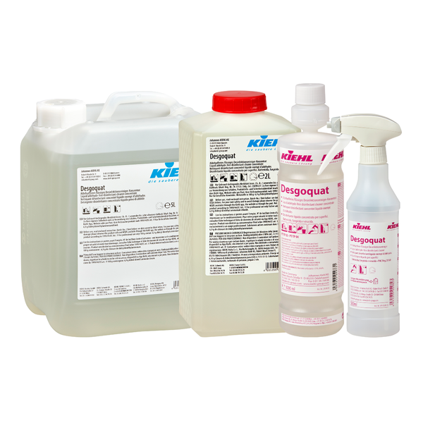 Ceithre choimeádán le Kiehl Desgoquat Díghalrán leachtach gan aldehíd de chuid Johannes Kiehl KG i méideanna éagsúla, lena n-áirítear crúiscíní móra, buidéal le clúdach dearg agus buidéal spraeála - go léir le lipéid atá le feiceáil go soiléir.