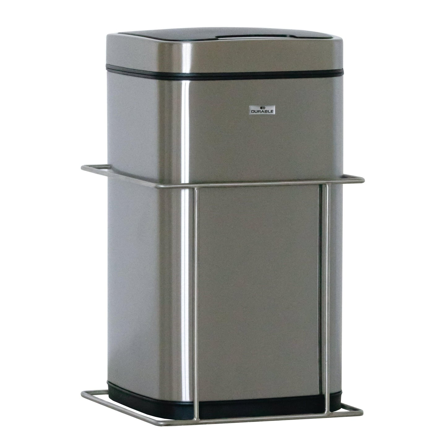 The Novocal Sensor trash can no touch (12L), in silver with automatic flat lid and protective metal brackets, offers touch-free convenience for modern spaces. The brand label "Novocal" is visible on the front.
