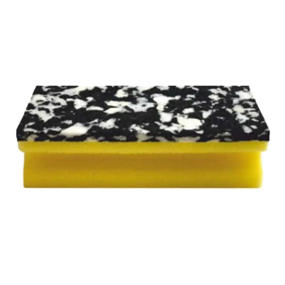 Tá bonn cúr PU buí ag an Arcora PU-PAD SCHWAMM (150 x 70 x 45 mm) ó Arcora International GmbH agus dromchla scrofa dubh agus bán le marmor; ar fáil i bpacáistí 10, léirithe ar chúlra bán.