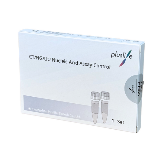 Schachtel mit Pluslife CT/NG/UU Nukleinsäure PCR Kontrollkit, mit RHAM-Technologie zur präzisen Chlamydiendiagnose von Guangzhou Pluslife Biotech Co., Ltd. Enthält ein Set, mit weißer und blauer Verpackung mit zwei Fläschchenbildern.