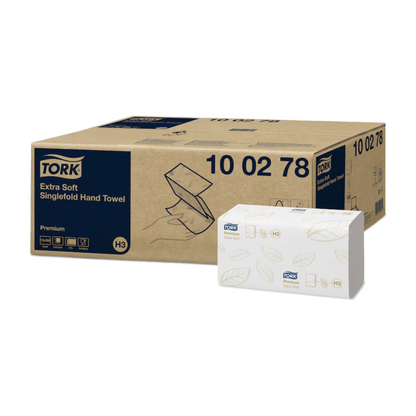 Tá an pacáistiú do Tork 100278 tuáillí láimhe zigzag breise-bhog Premium H3 2-shraith le chéile lena dhearadh donn-bán ag comhcheangal sláinteachas agus galántacht. Taispeánann an bosca donn níos mó na sonraí táirge, agus cuireann an bosca bán níos lú béim ar dhearadh tuáille Premium H3 le móitífeanna duille glas agus lógó Tork, a léiríonn an branda TORK – Essity Professional Hygiene Germany GmbH.