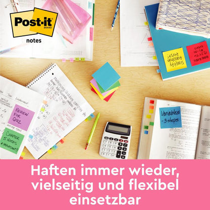 On a desk lie notebooks, papers, a calculator, and colorful Post-it® Notes (38 mm x 51 mm) from the Poptimistic Collection by 3M Deutschland GmbH. The sticky notes display messages. The German text refers to their flexible, reusable use.