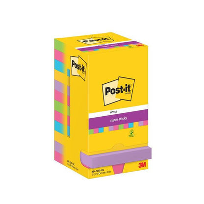 A 5-pack of Post-it® Super Sticky Notes from 3M Deutschland GmbH, each 76 mm x 76 mm with 90 sheets per block, is in a yellow box with the Post-it logo and product information on the front and back.